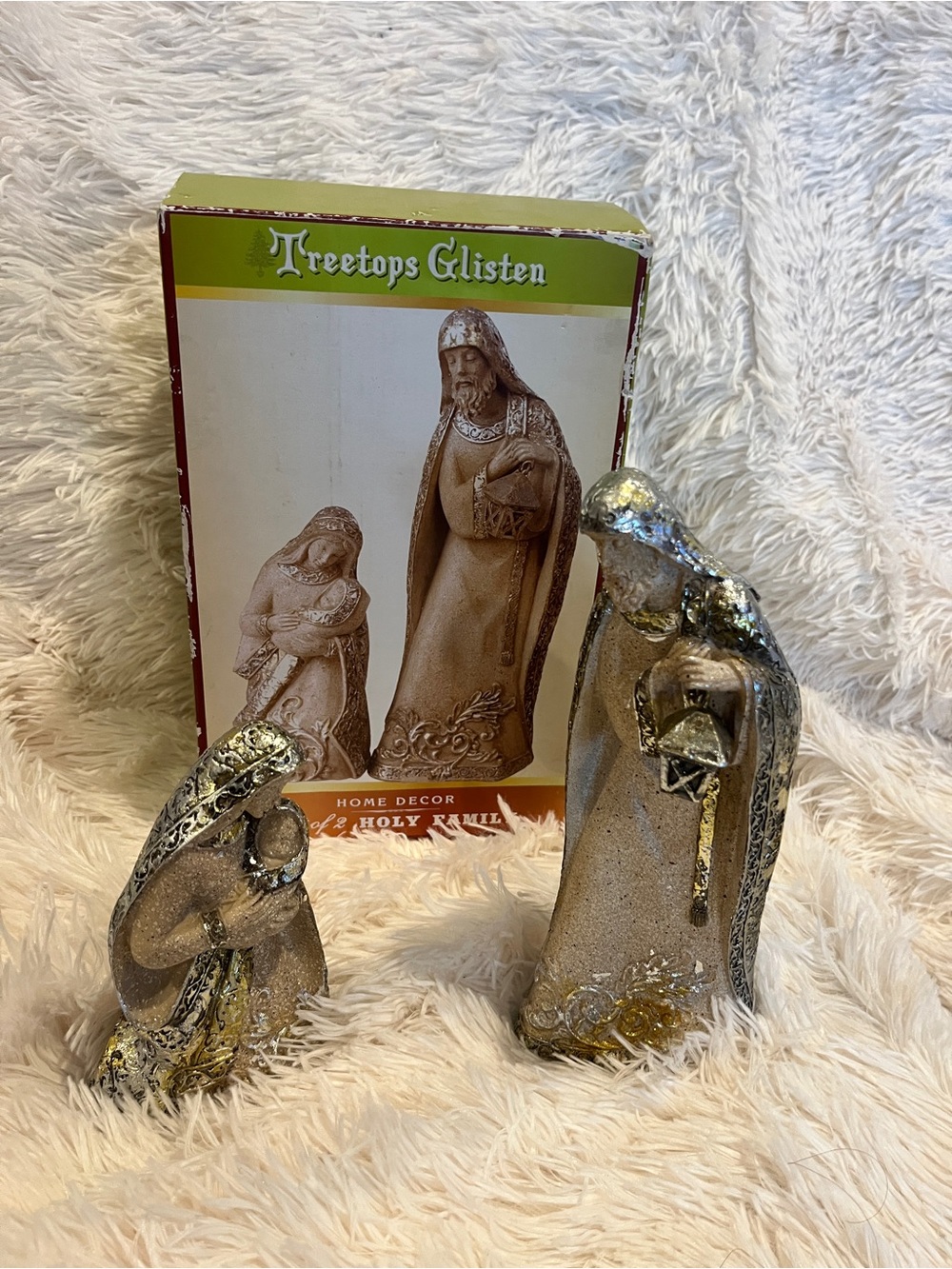 Cracker Barrel Vintage Tan and Gold Holy Family Figurine Set